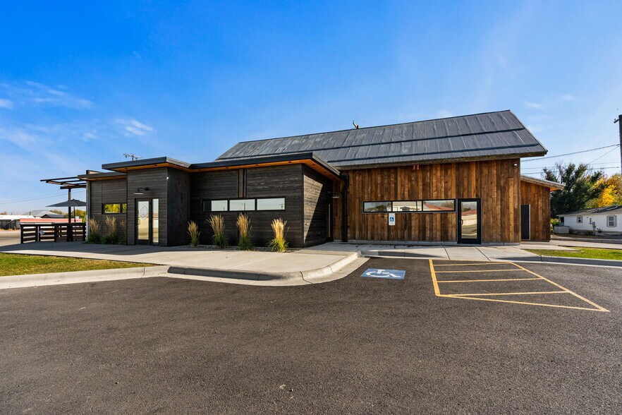 123 W Elm St, Three Forks, MT à vendre - Photo du bâtiment - Image 3 de 3
