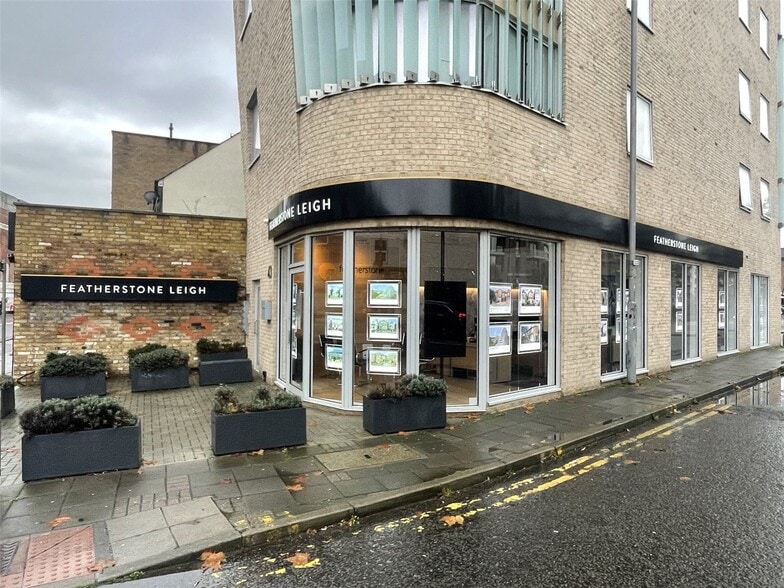 43 Richmond Rd, Kingston Upon Thames for lease - Building Photo - Image 2 of 2