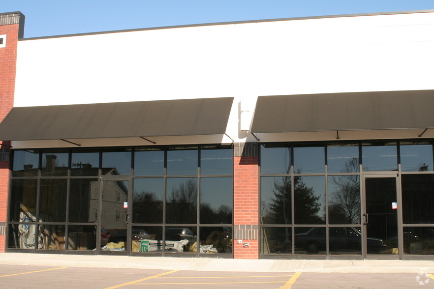 909 E Montclair St, Springfield, MO for lease - Building Photo - Image 2 of 2