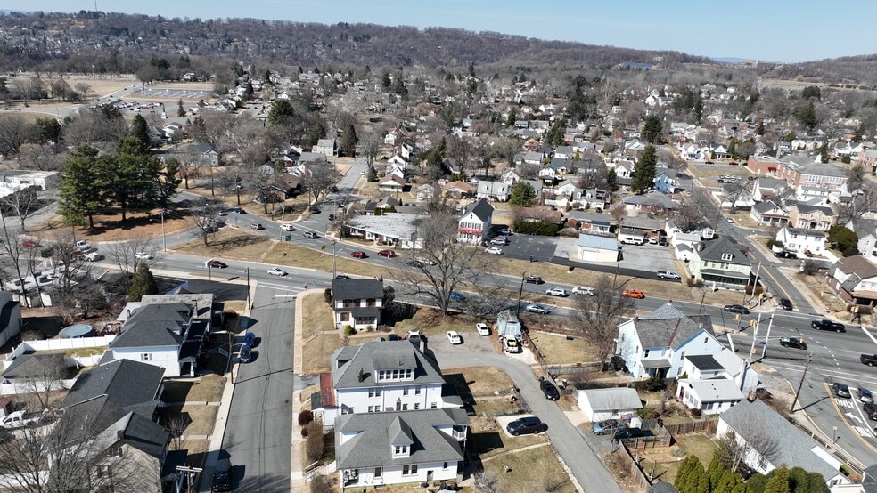 522 Memorial Pky, Phillipsburg, NJ for sale - Building Photo - Image 3 of 35