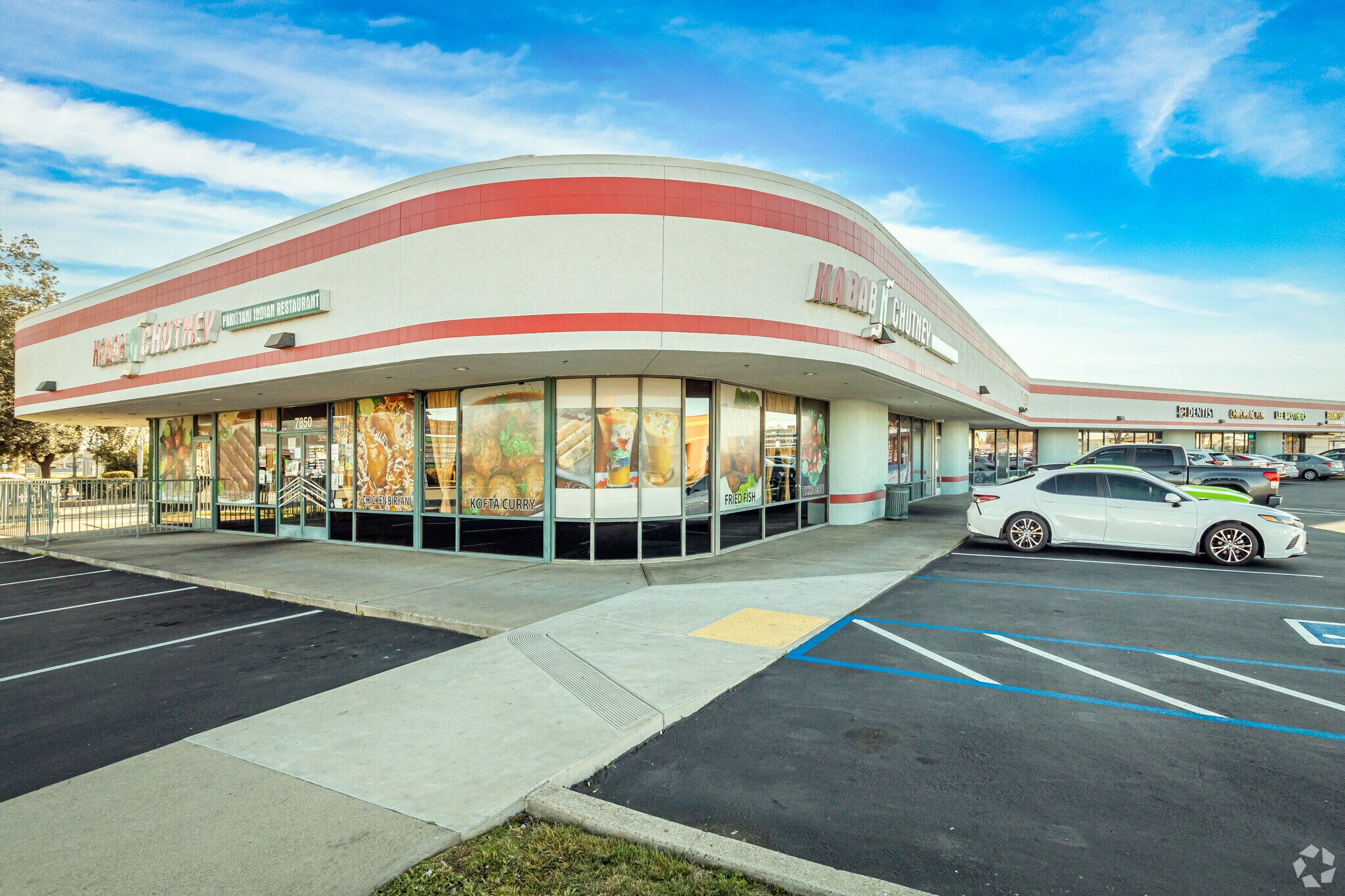 7800-7850 Stockton Blvd, Sacramento, CA à louer Photo du bâtiment- Image 1 de 8