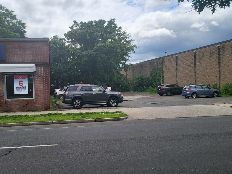 2180 Main St, Springfield, MA for sale - Building Photo - Image 3 of 8