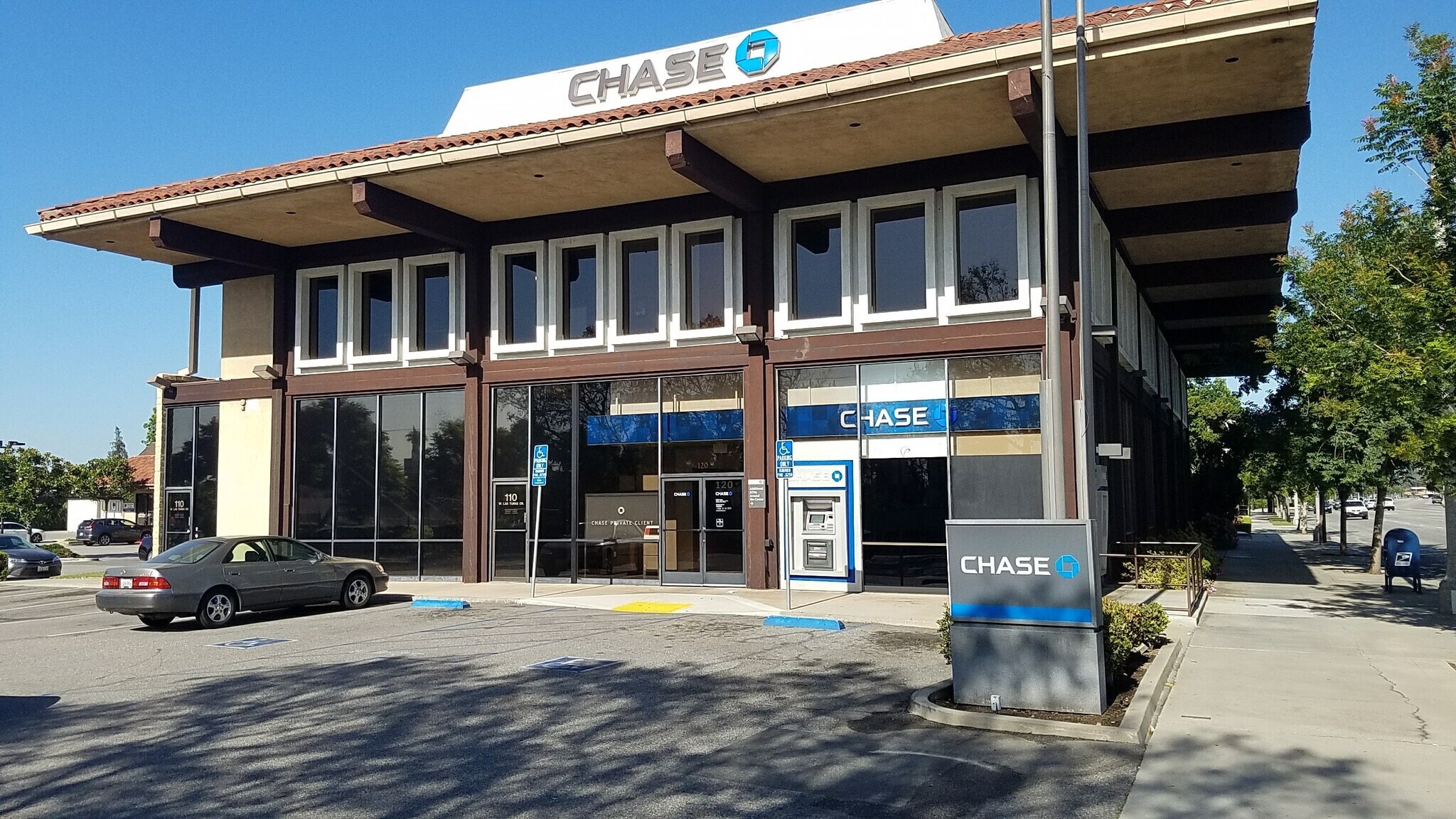 110-120 W Las Tunas Dr, San Gabriel, CA à louer Photo du bâtiment- Image 1 de 20