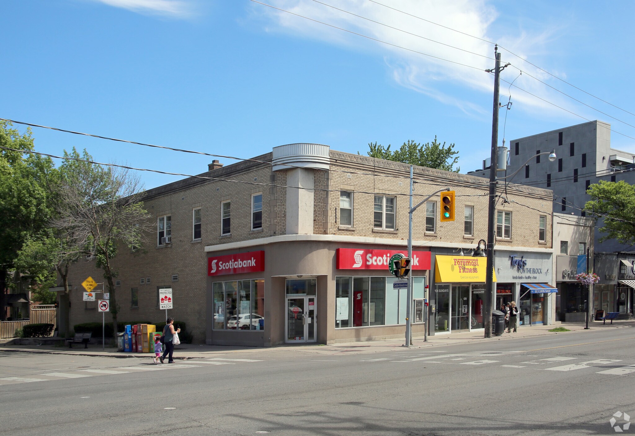 430-434 Eglinton Ave W, Toronto, ON à vendre Photo principale- Image 1 de 1