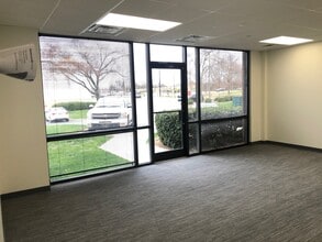 377 Rubin Center Dr, Fort Mill, SC for lease Interior Photo- Image 1 of 4