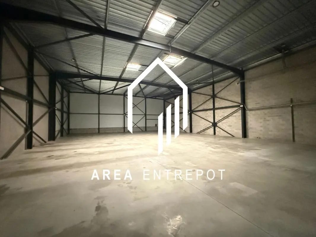 Flex in Aix-en-Provence for lease Interior Photo- Image 1 of 8