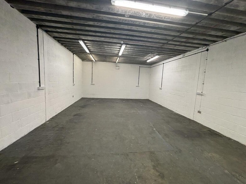 Wirral Park Rd, Glastonbury for lease - Building Photo - Image 2 of 6