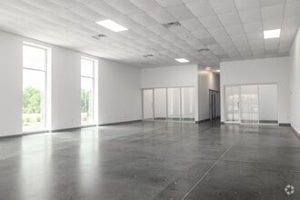 500 Halls Mill Rd, Freehold, NJ for lease Interior Photo- Image 2 of 14