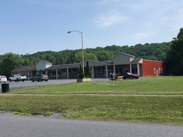 6 Cambridge Ave, Morrisville, NY for lease - Building Photo - Image 1 of 18