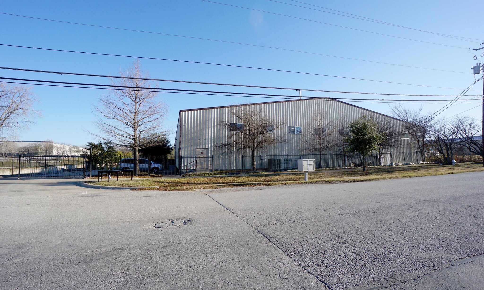 1610 Dungan Ln, Austin, TX for sale Building Photo- Image 1 of 1