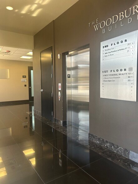 50 S Stephanie St, Henderson, NV à vendre - Photo intérieure - Image 2 de 17