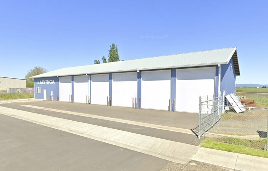 1136 W 1st St, Halsey, OR for lease - Building Photo - Image 3 of 6