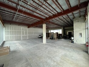 7130 College Pky, Fort Myers, FL for lease Interior Photo- Image 1 of 2