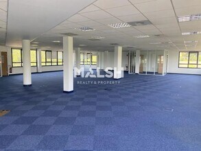 Bureau dans Écully à louer Photo intérieure- Image 2 de 8