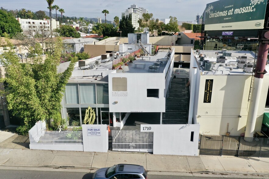 1710 N La Brea Ave, Los Angeles, CA à vendre - Photo du bâtiment - Image 1 de 1