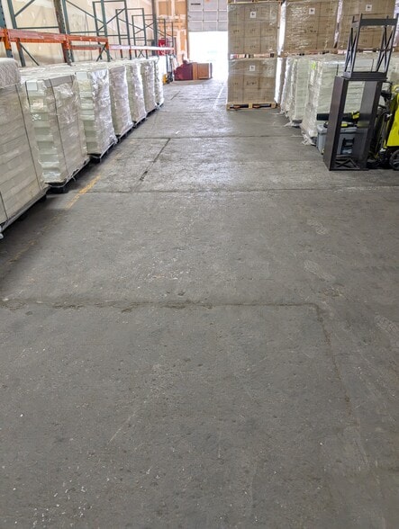 120 E Hollis St, Nashua, NH à louer - Photo du bâtiment - Image 2 de 19