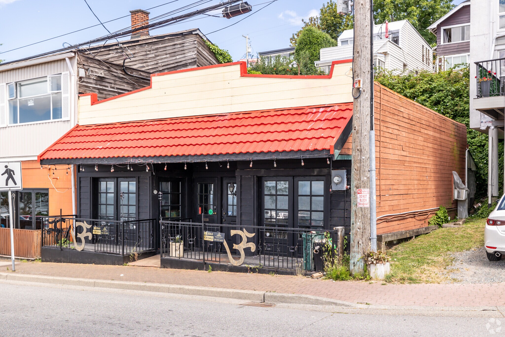 15081 Marine Dr, White Rock, BC for sale Building Photo- Image 1 of 11