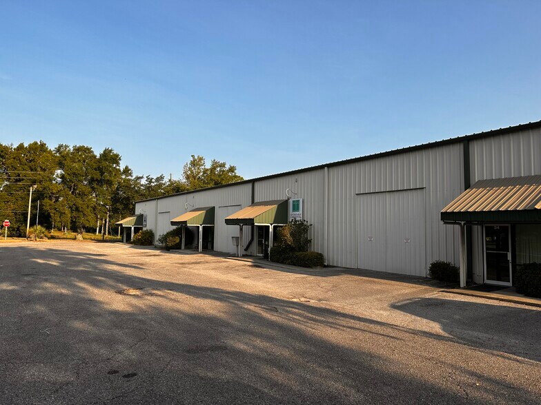 34 29th St, Gulfport, MS à louer - Photo du bâtiment - Image 2 de 9