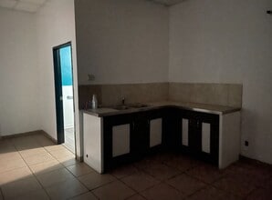 1305 Vegas Valley Dr, Las Vegas, NV for lease Building Photo- Image 1 of 4