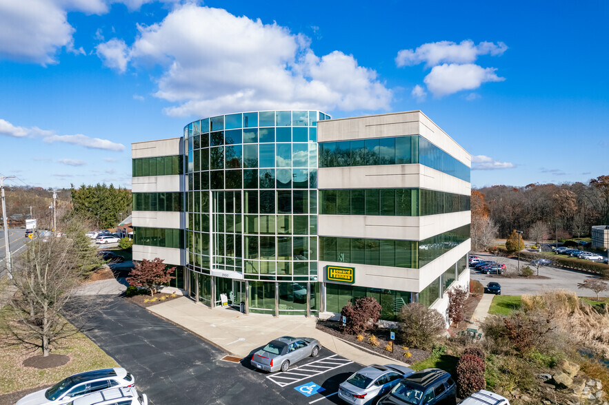 2100 Corporate Dr, Wexford, PA for lease - Building Photo - Image 1 of 7