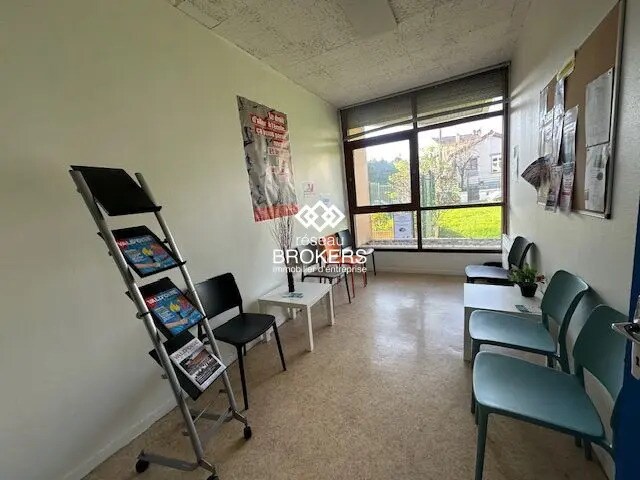 Bureau dans Argenteuil à louer - Photo du bâtiment - Image 2 de 8