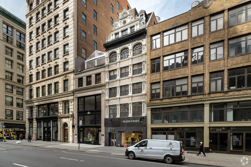 166 Fifth Ave, New York, NY for lease - Building Photo - Image 3 of 9