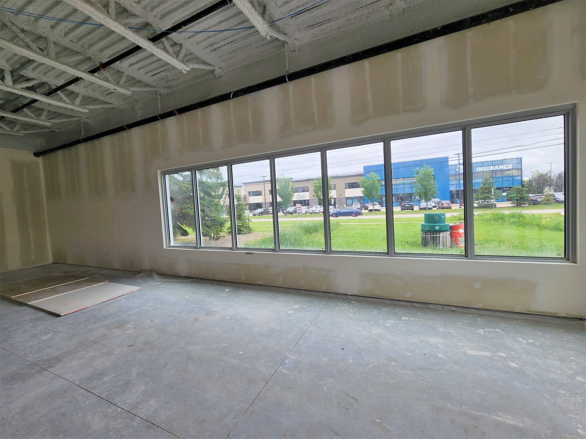 11803 114 Ave NW, Edmonton, AB à louer Photo intérieure- Image 1 de 3