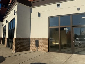 100 Lara St, Manassas Park, VA à louer Photo intérieure- Image 2 de 3