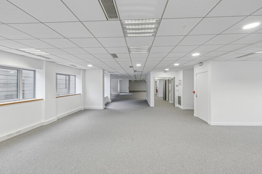 216-218 Avenue Jean Jaurès, Paris for lease - Building Photo - Image 2 of 20