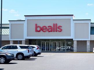 Plus de détails pour 1248-1290 Smithfield Plz, Smithfield, VA - Commerce de détail à louer