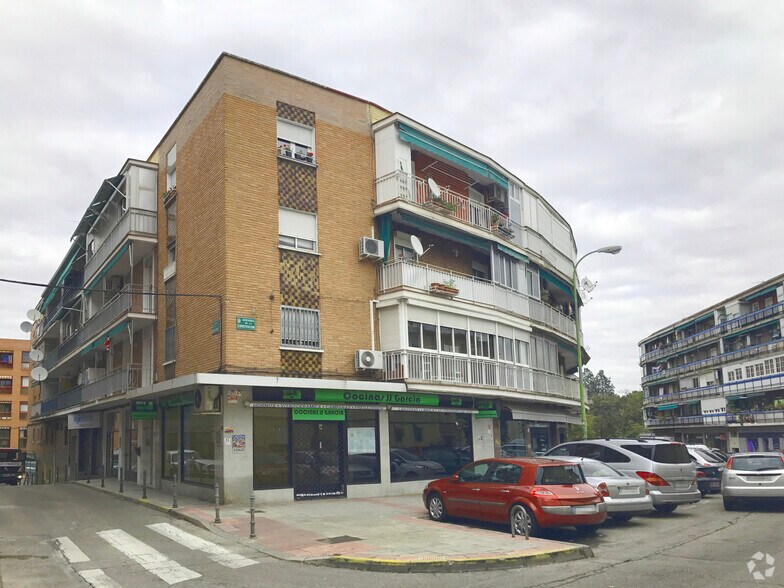 Commerce de détail dans Coslada, Madrid à louer - Photo du bâtiment - Image 2 de 2