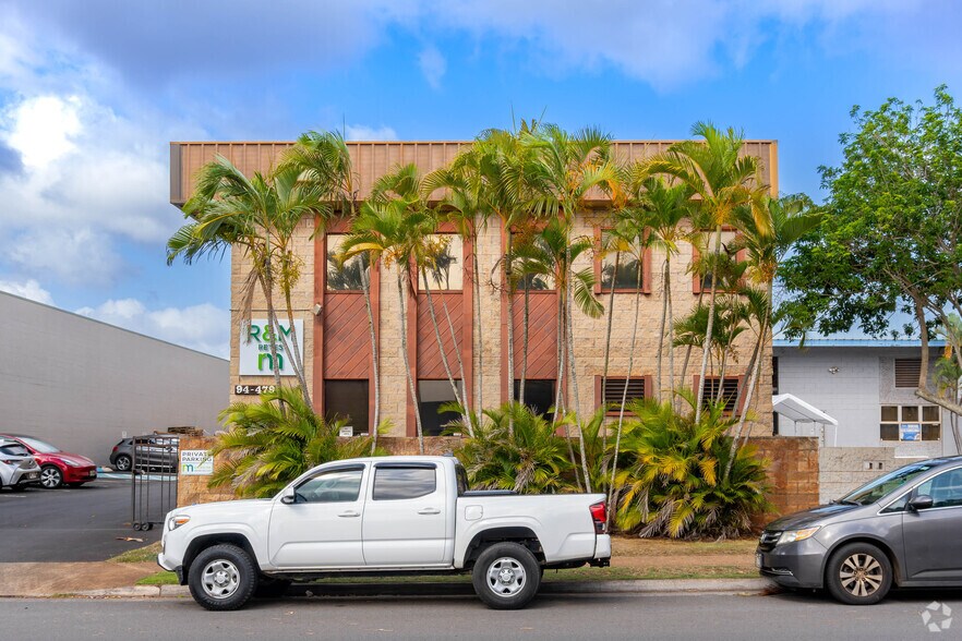 94-479 Ukee St, Waipahu, HI à louer - Photo du bâtiment - Image 3 de 14