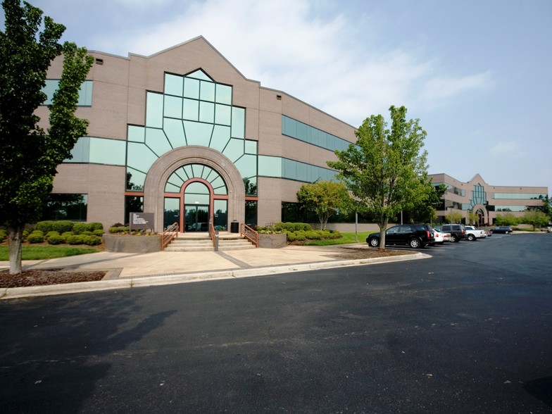 620 Discovery Dr NW, Huntsville, AL for lease - Building Photo - Image 1 of 1