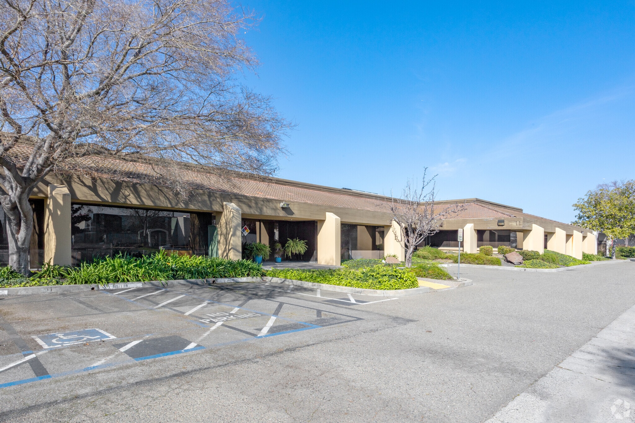 3000-3050 Kenneth St, Santa Clara, CA for lease Primary Photo- Image 1 of 6