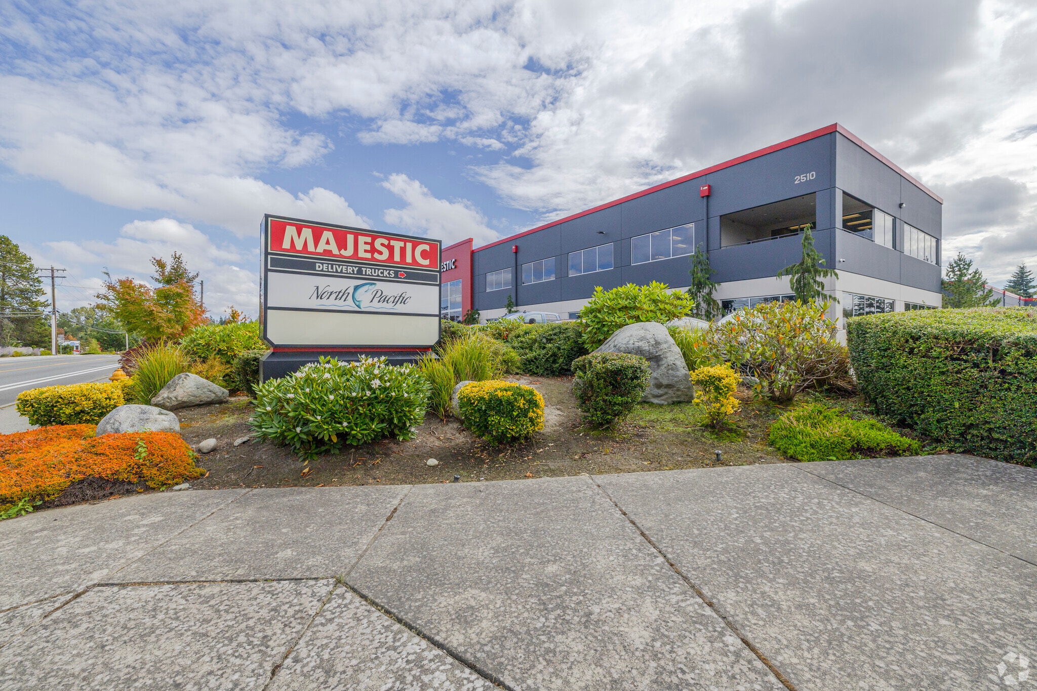 2510 W Casino Rd, Everett, WA for lease Primary Photo- Image 1 of 9