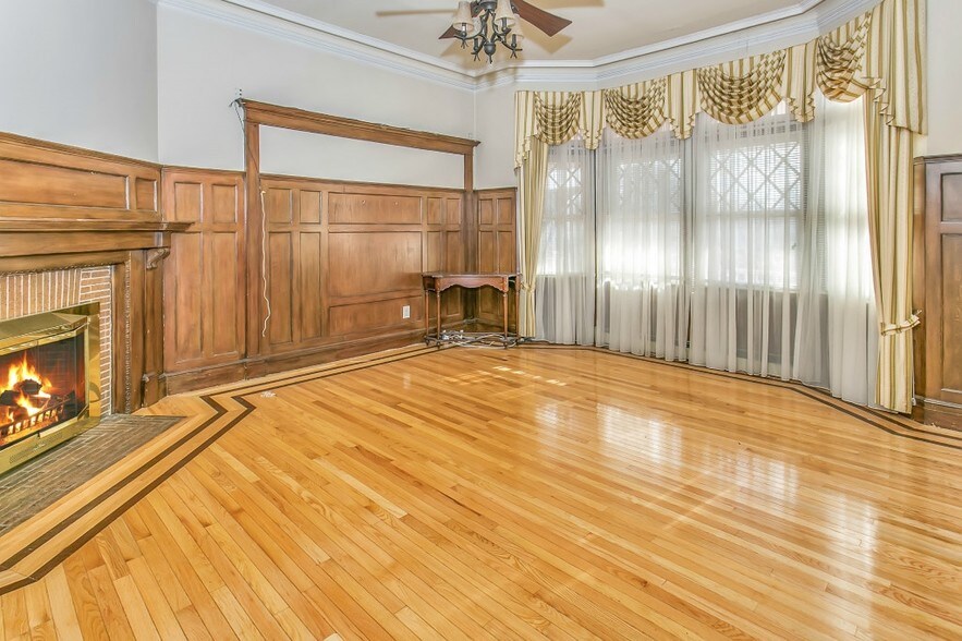 3108 Healy Ave, Far Rockaway, NY à vendre - Photo intérieure - Image 2 de 35