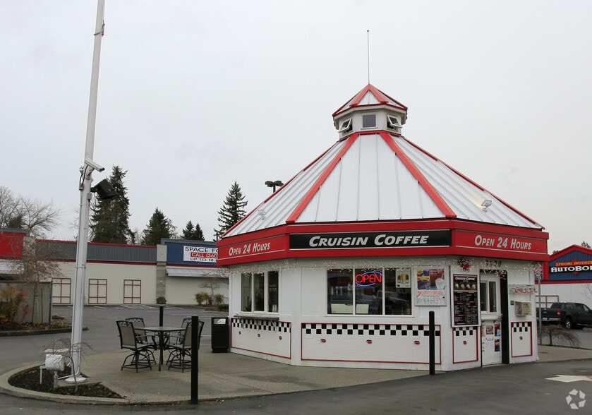 6500 Evergreen Way, Everett, WA à louer - Photo du bâtiment - Image 1 de 1