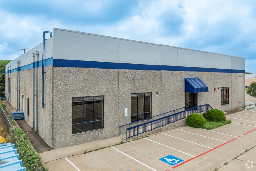 4030 Express St, Arlington, TX à vendre - Photo du bâtiment - Image 2 de 8