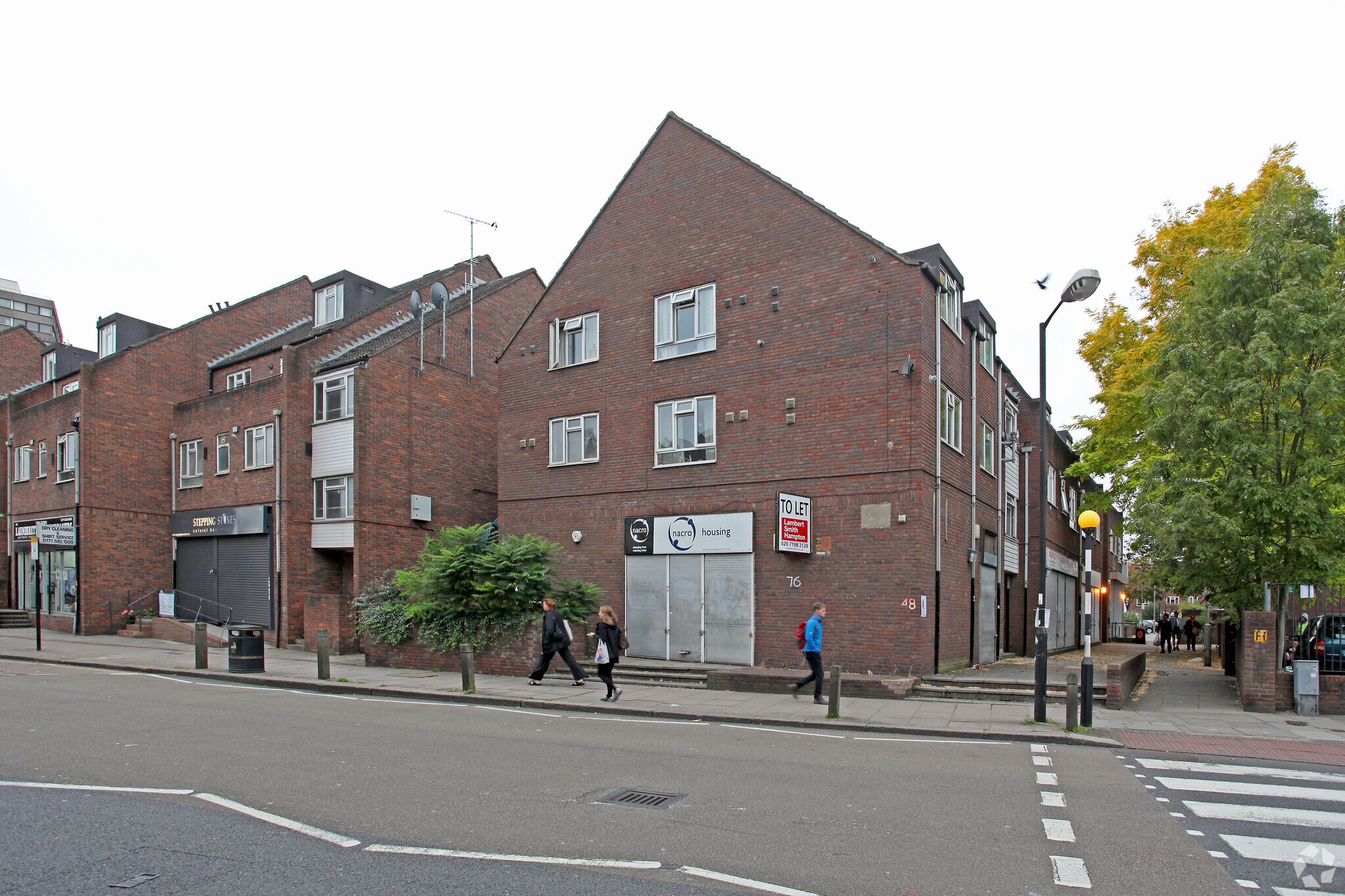 64 Falcon Rd, London for lease Primary Photo- Image 1 of 13