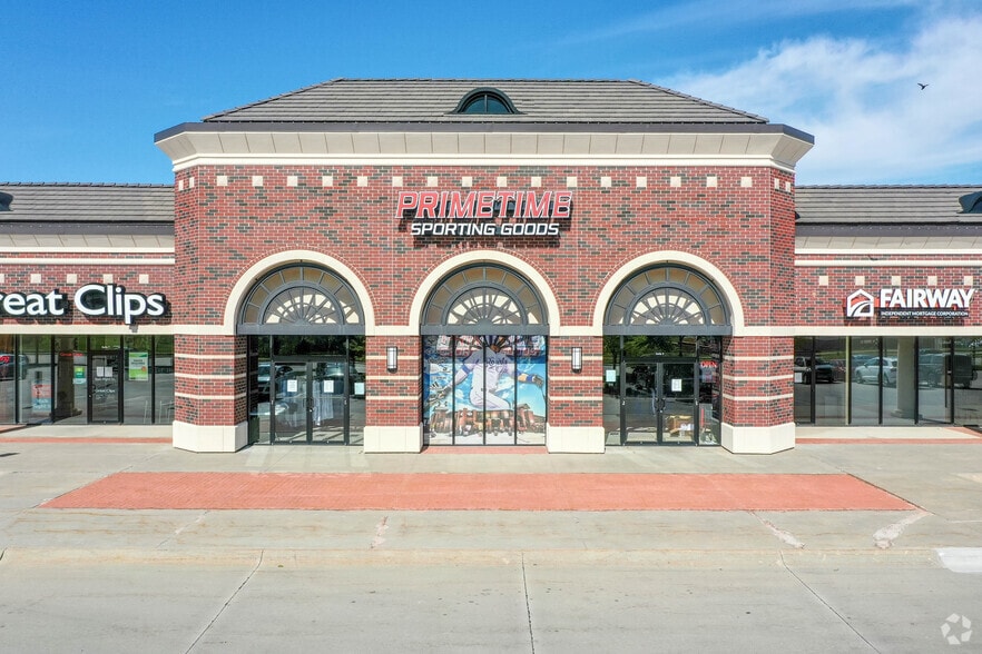 2901-2909 S 84th St, Lincoln, NE for lease - Building Photo - Image 2 of 5