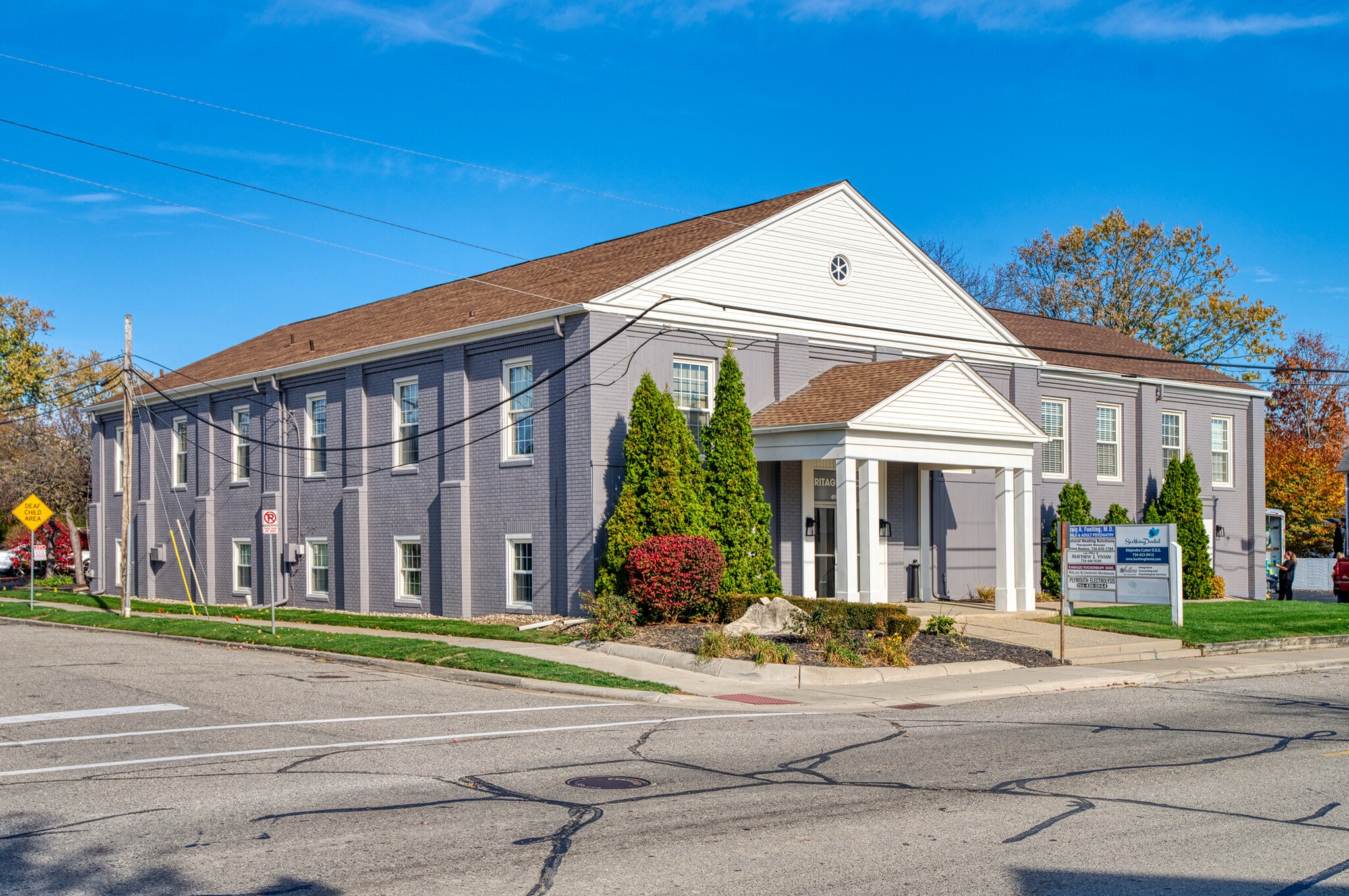 496 W Ann Arbor Trl, Plymouth, MI for lease Building Photo- Image 1 of 6
