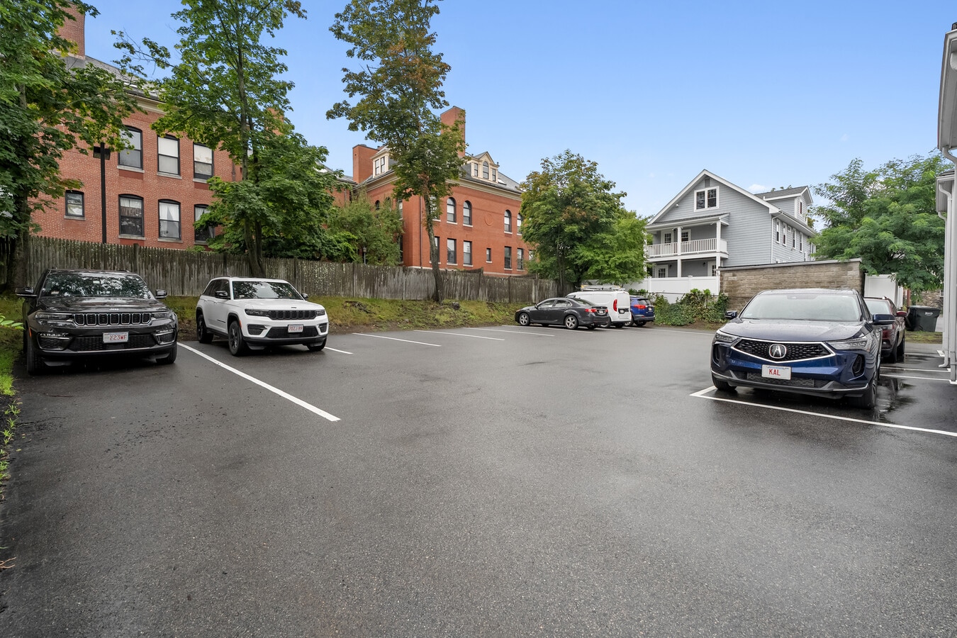 1074 Massachusetts Ave, Arlington, MA 02476 - Unit 1074 - - Interior Photo - Image 1 of 29