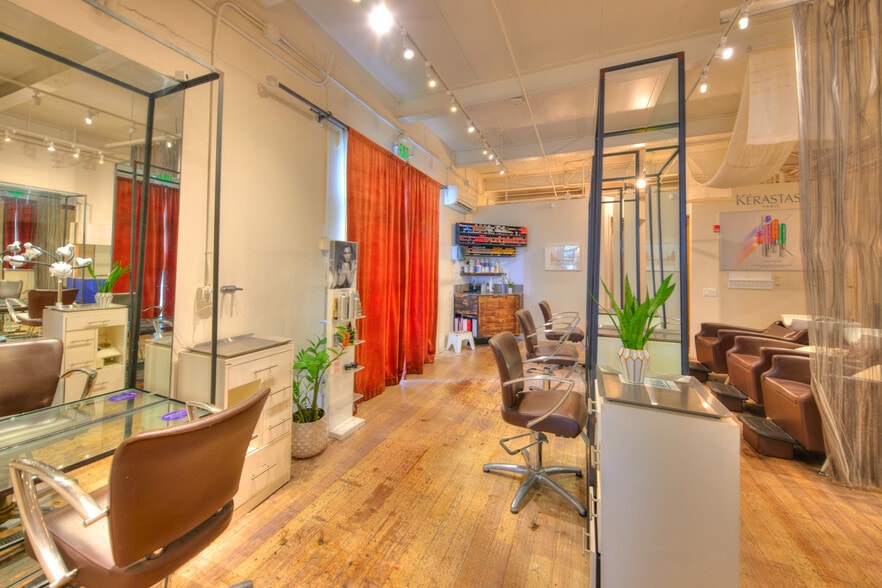 401 Kamakee St, Honolulu, HI for lease - Interior Photo - Image 3 of 29