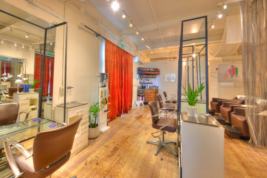 401 Kamakee St, Honolulu, HI à louer - Photo intérieure - Image 3 de 29