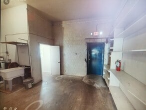 112 W 2nd St, Casa Grande, AZ for lease Interior Photo- Image 2 of 6