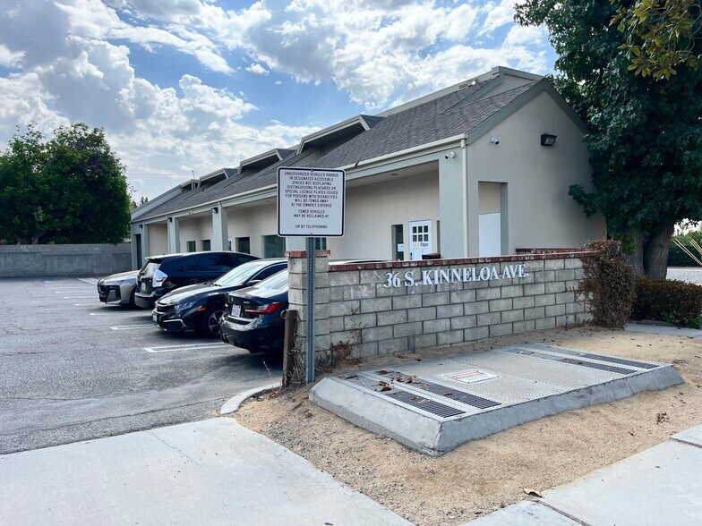 36 S Kinneloa Ave, Pasadena, CA à louer - Photo du bâtiment - Image 2 de 23