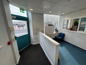 1 Queen St, Redcar for lease Interior Photo- Image 2 of 4
