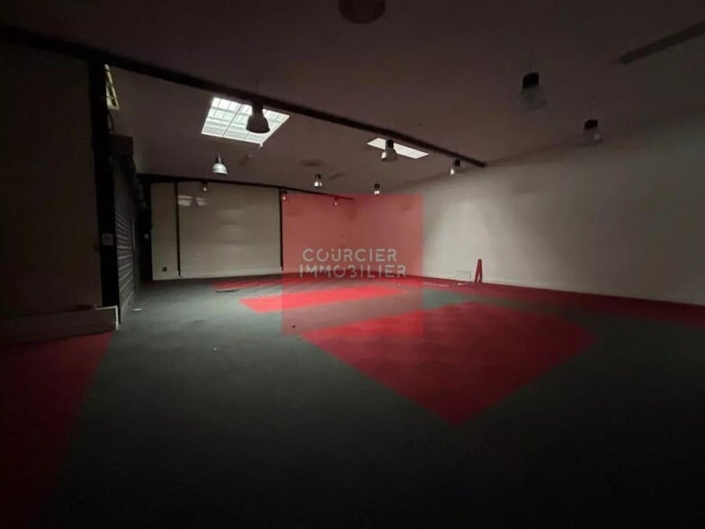 Forum De Coignières, Coignières for lease - Interior Photo - Image 3 of 7