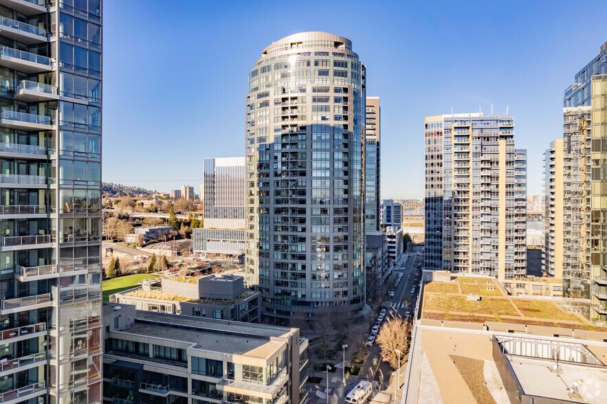 3601 S RIVER Pky, Portland, OR for sale - Building Photo - Image 3 of 5