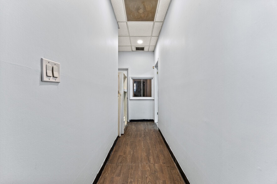 76-14 Rockaway Blvd, Woodhaven, NY for sale - Building Photo - Image 2 of 32